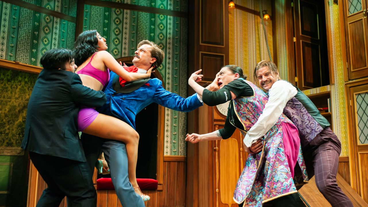 Actors (l to r: Phil Wong, Erin Rose Solorio, Adam Griffith, Renee Rogoff, Patrick Russell) bicker in "The Play That Goes Wrong," presented by San Francisco Playhouse September 21 - November 9. "The Play That Goes Wrong" production photo.